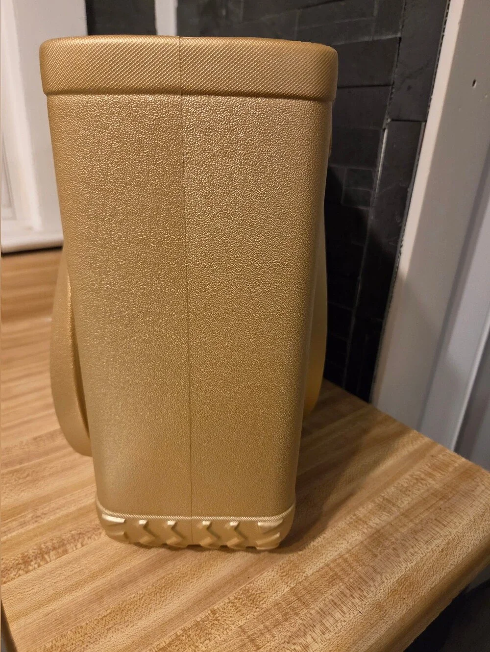 Bogg Bag NWT Limited Edition Gold Metallic Medium Size Tote
